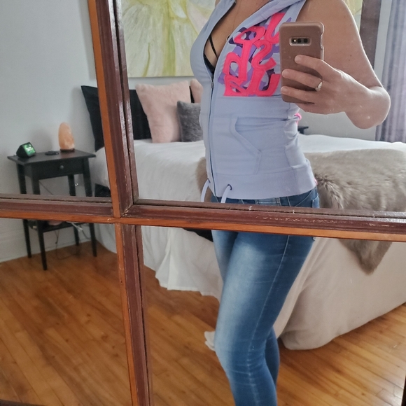 Joshua Perets vest - Picture 2 of 5